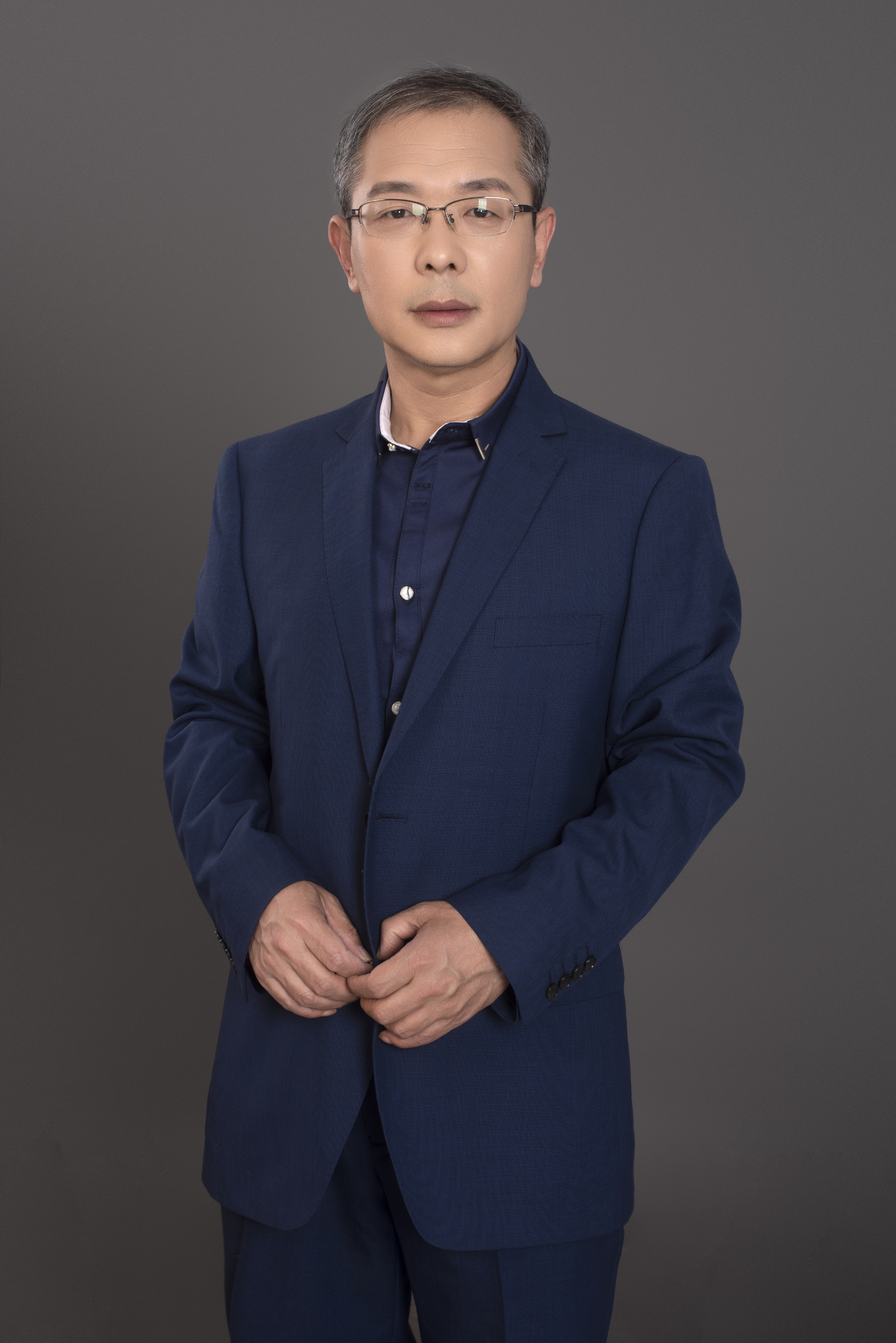 王毅